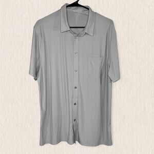 Vuori Men’s Large Gray Short Sleeve Button Up Performance Shirt Lightweight